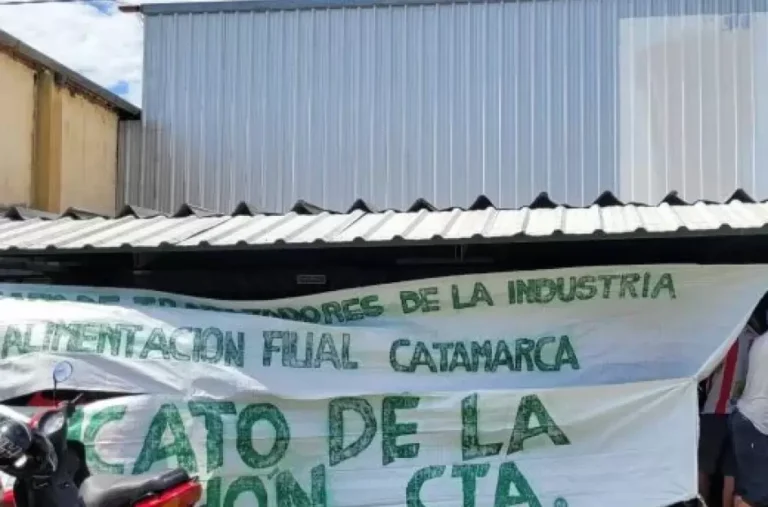 CRISIS LABORAL: OTRA VEZ LA FÁBRICA CAMINO